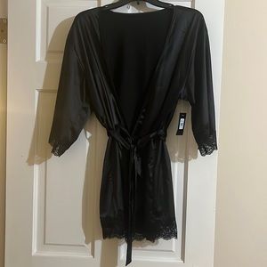 Brand New Gorgeous Frederick’s of Hollywood lace trim robe